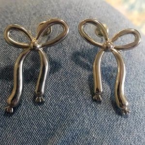 Sterling silver bow earrings